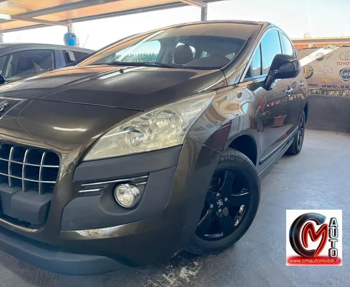 Usata Peugeot 3008 Premium 110 CV (80 kW) 2009 Marrone Berlina