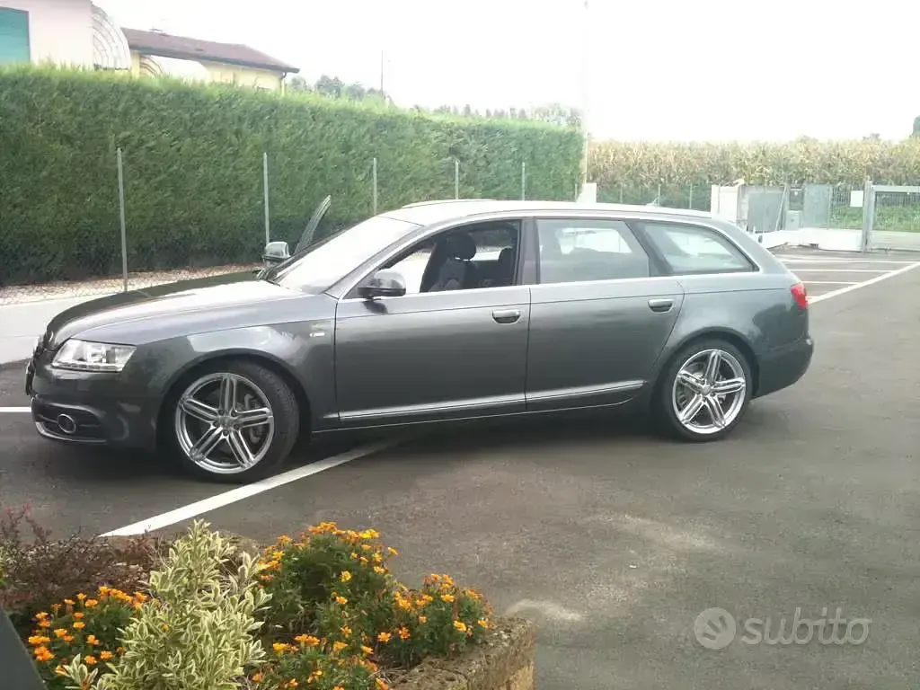 Usata Audi A6 240 CV (176 kW) 2010 Grigio Station wagon