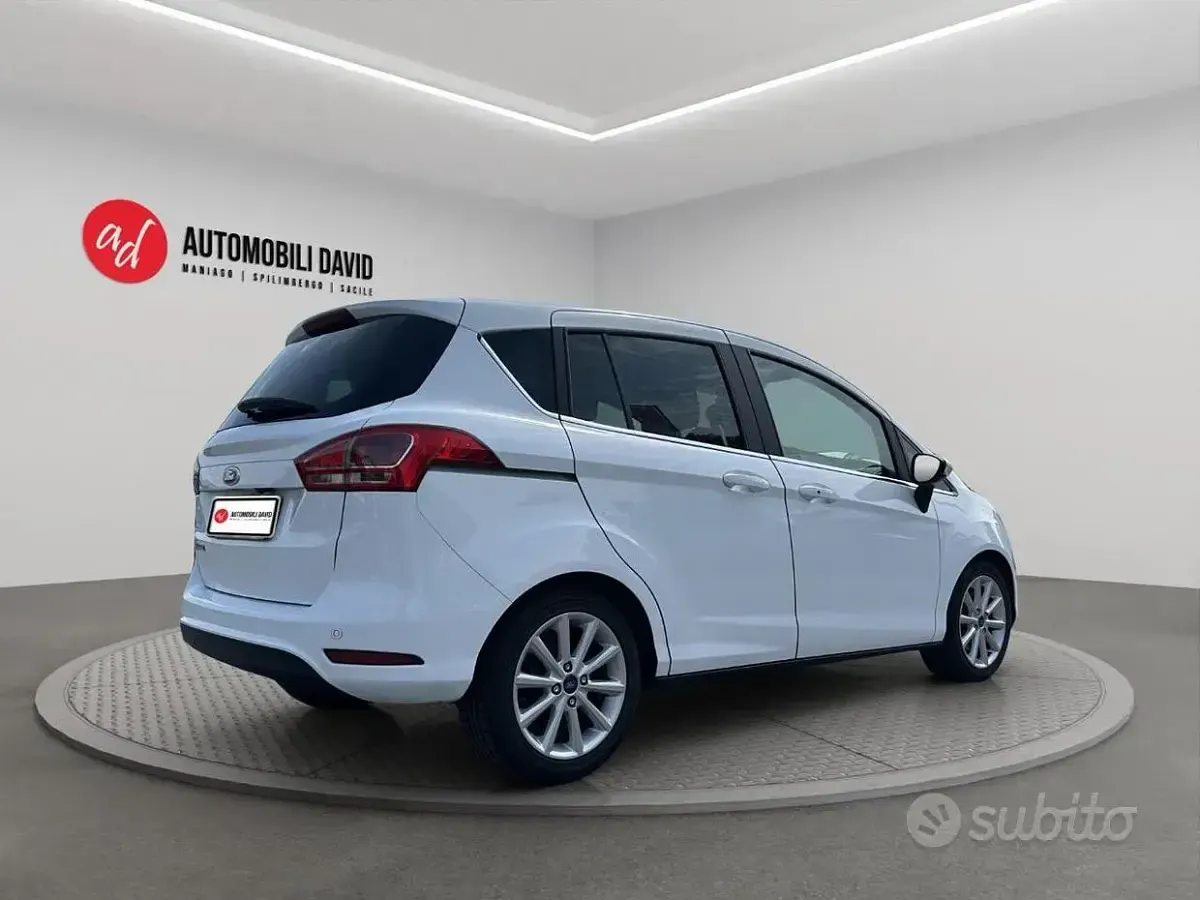 Usata Ford B-MAX Titanium 75 CV (55 kW) 2015 Bianco Monovolume
