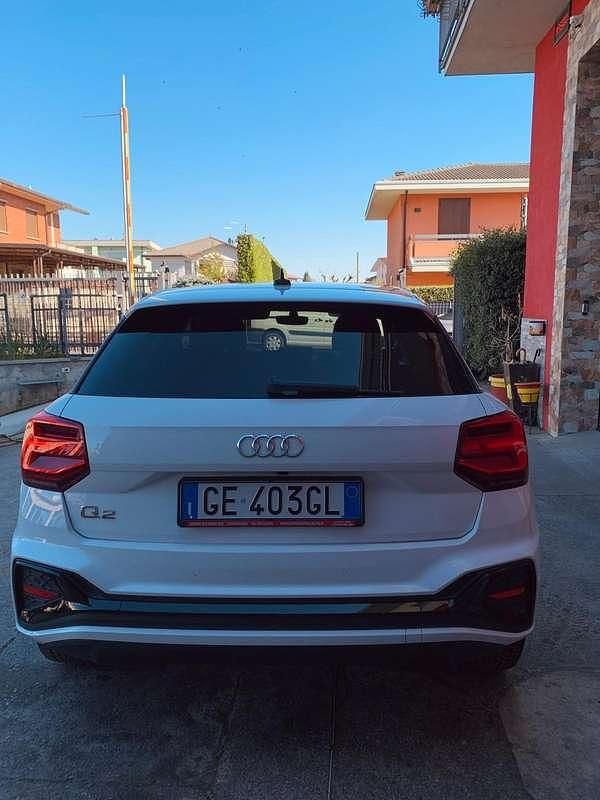 Usata Audi Q2 Ambiente 150 CV (110 kW) 2021 Bianco SUV