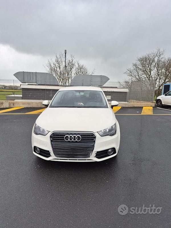 Usata Audi A1 Attraction 116 CV (85 kW) 2015 Bianco Utilitaria