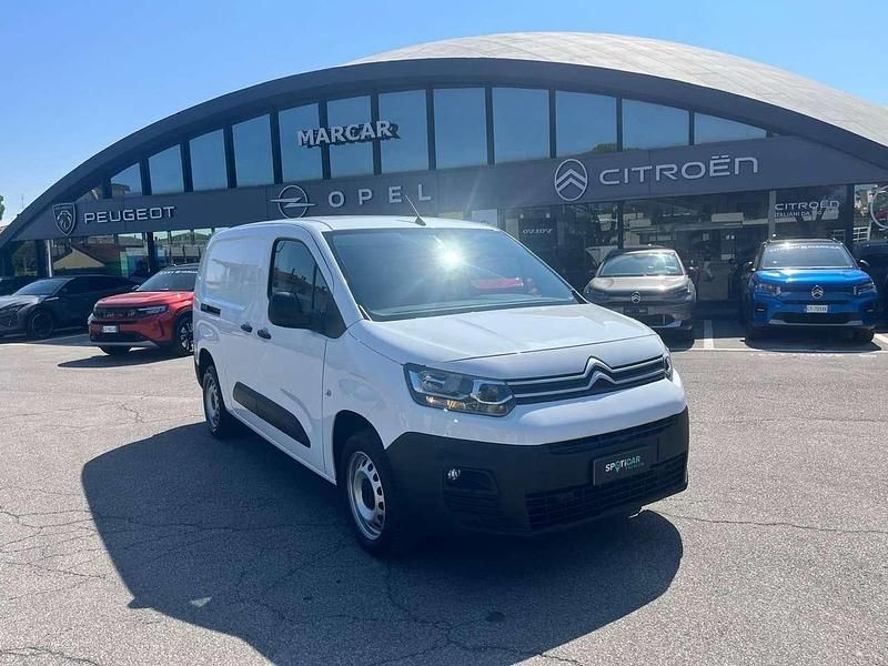 Bianco Usata 2021 Citroën Berlingo Monovolume | 11.900 € (Buon prezzo) - Immagine 1/4