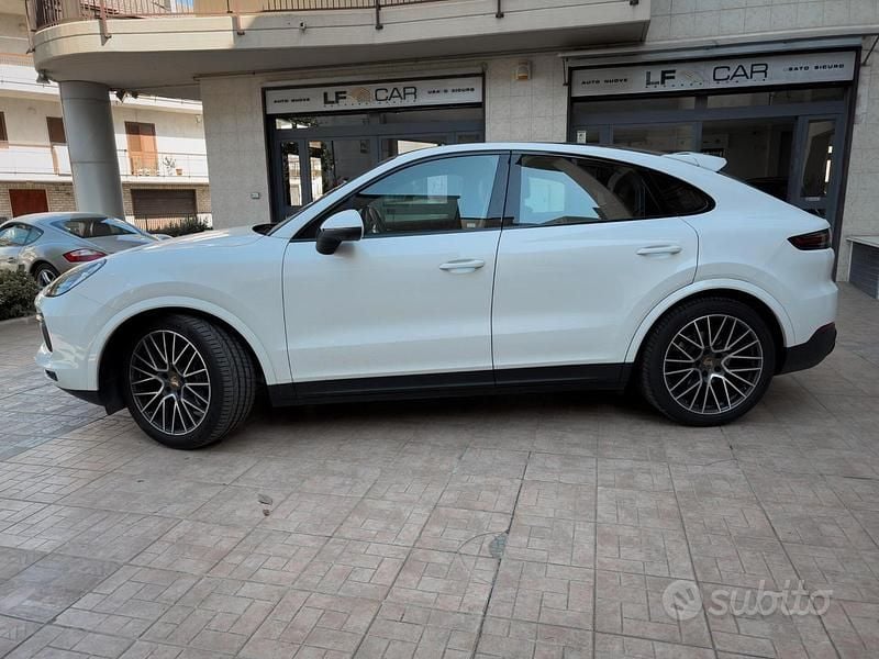 Bianco Usata 2019 Porsche Cayenne SUV | 65.000 € (Molto cara) - Immagine 1/4