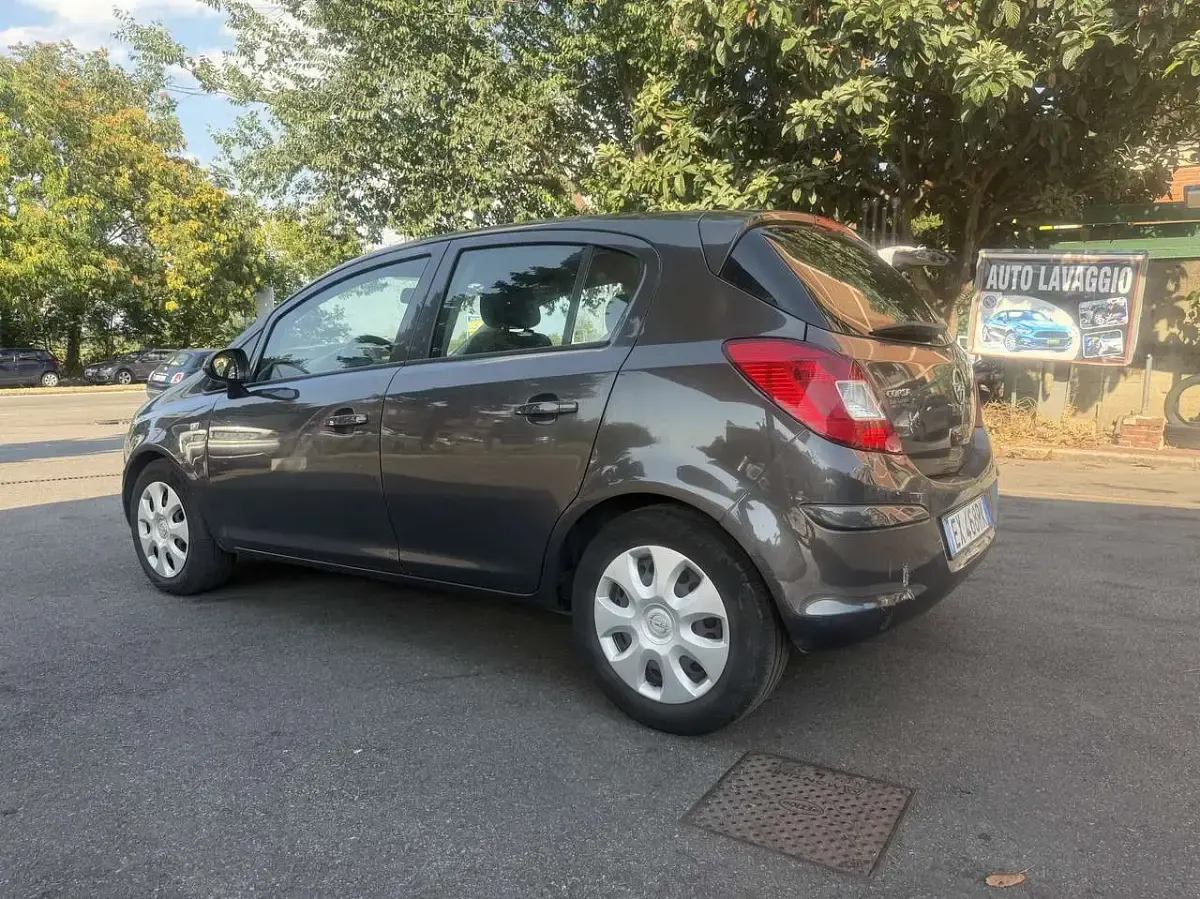 Usata Opel Corsa Edition 86 CV (63 kW) 2014 Other Utilitaria
