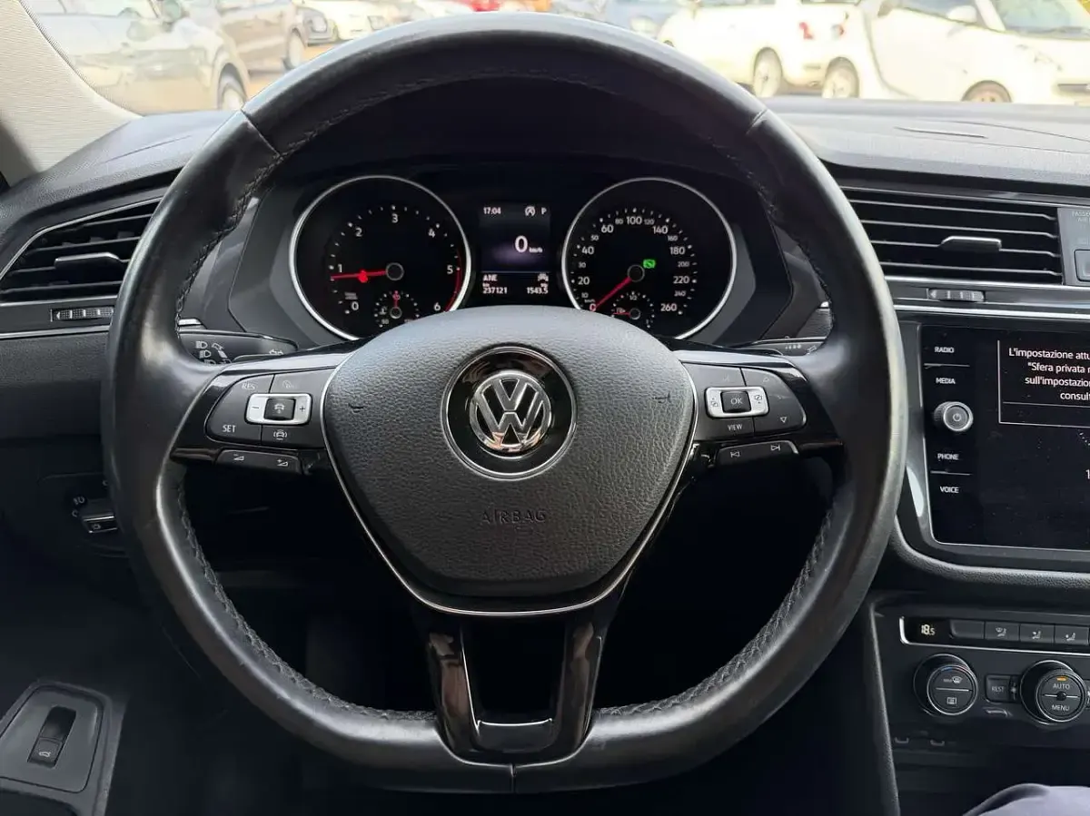 Usata VW Tiguan Allspace Advance 150 CV (110 kW) 2021 Deep black met SUV