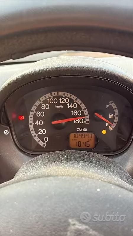 Usata Fiat 600 54 CV (39 kW) 2002 Rosso Utilitaria