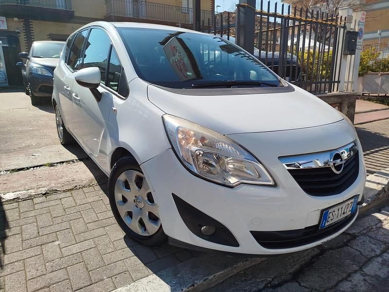 Usata Opel Meriva 119 CV (87 kW) 2013 Bianco Monovolume