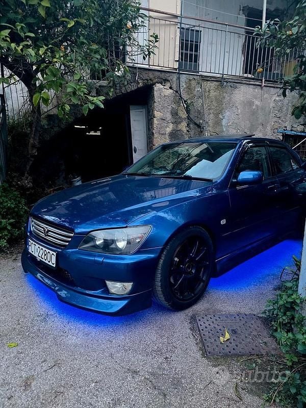 Usata Lexus IS300 213 CV (156 kW) 2003 Blu Berlina