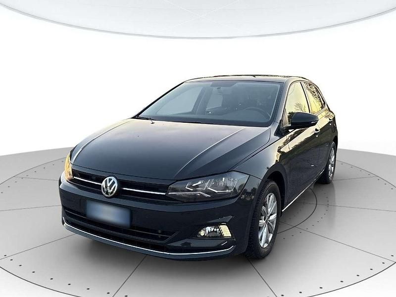 Grigio antracite Usata 2018 VW Polo Highline Tre volumi | 13.650 € (Buon prezzo) - Immagine 1/4
