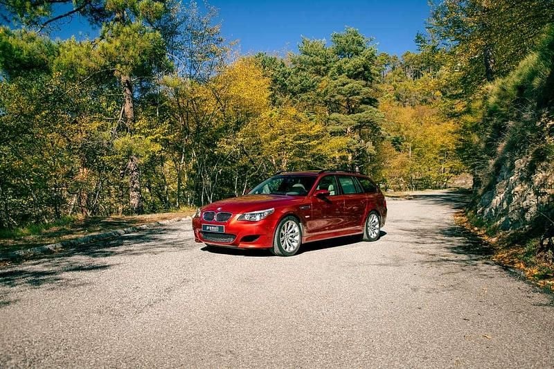 Usata BMW M5 507 CV (372 kW) 2007 Indianapolis red Station wagon