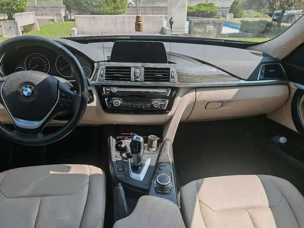 Usata BMW 318 Luxury Line 150 CV (110 kW) 2019 Berlina