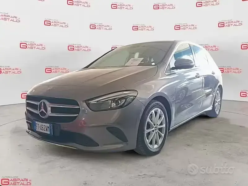 Usata Mercedes B180 116 CV (85 kW) 2019 Monovolume