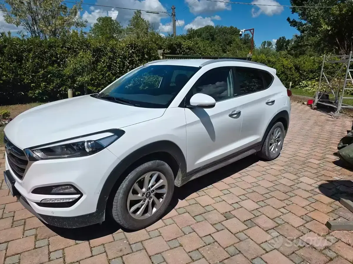 Usata Hyundai Tucson Xpossible 141 CV (103 kW) 2017 Bianco SUV