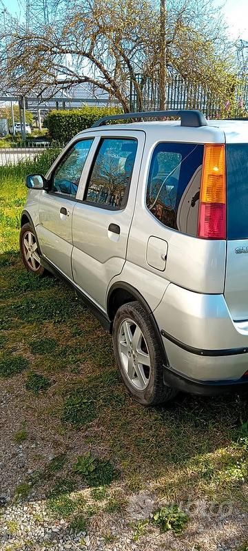 Usata Suzuki Ignis 2005 Grigio Utilitaria