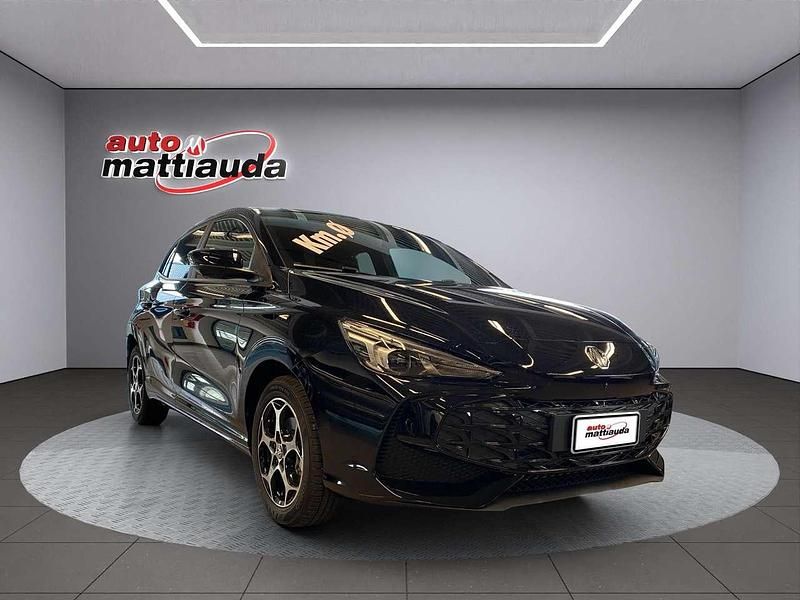 Nuova MG MG3 Luxury 194 CV (142 kW) 2026 Pebble black Utilitaria