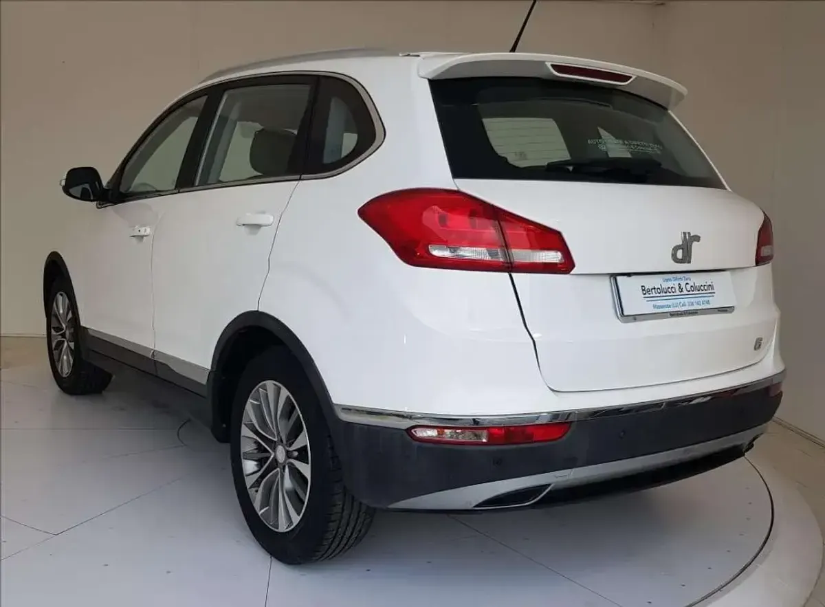 Usata DR DR6 150 CV (110 kW) 2019 Bianco pastello SUV