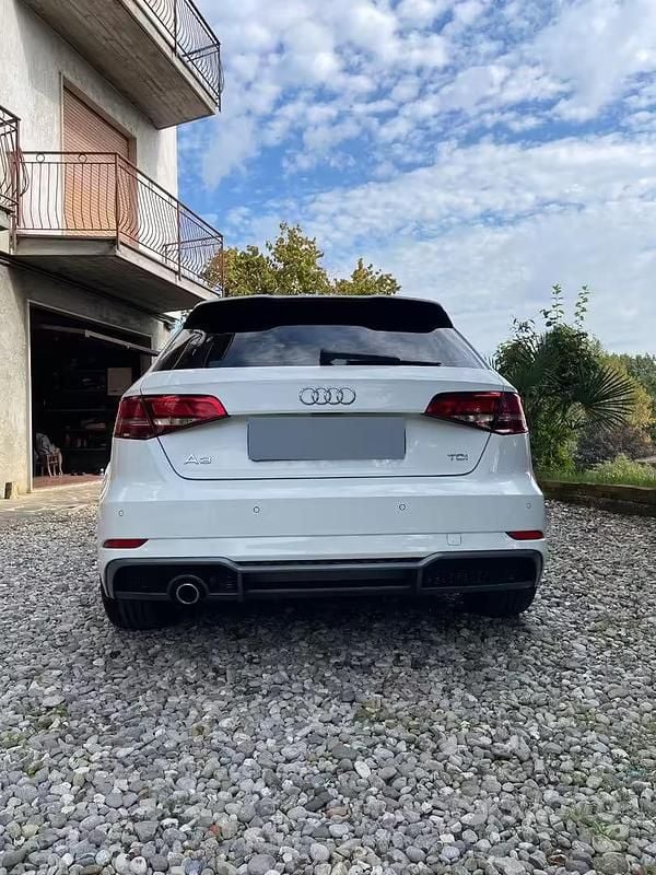 Usata Audi A3 S-Line 110 CV (80 kW) 2017 Bianco Berlina