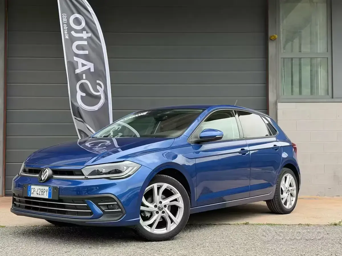Usata VW Polo Style 95 CV (69 kW) 2023 Blu Utilitaria