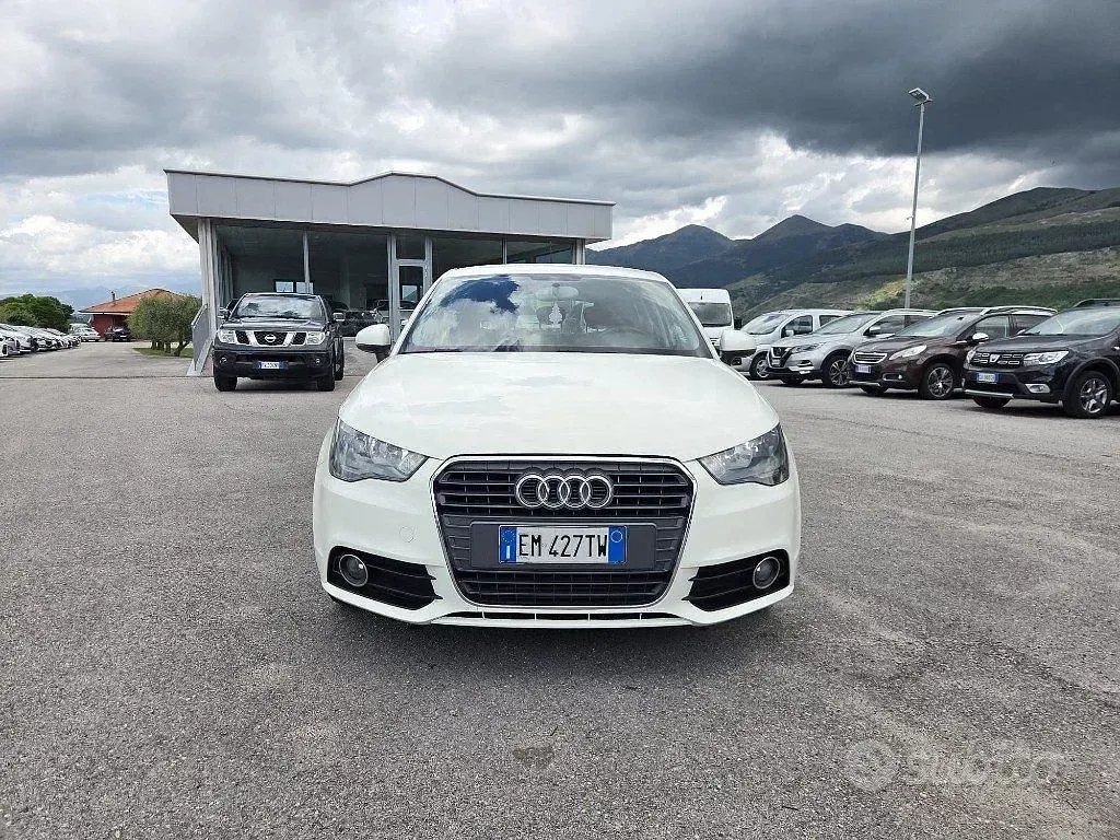 Usata Audi A1 Ambition 90 CV (66 kW) 2012 Bianco Utilitaria
