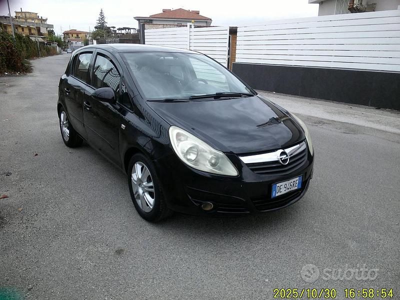 Usata Opel Corsa Club 2008 Nero Berlina