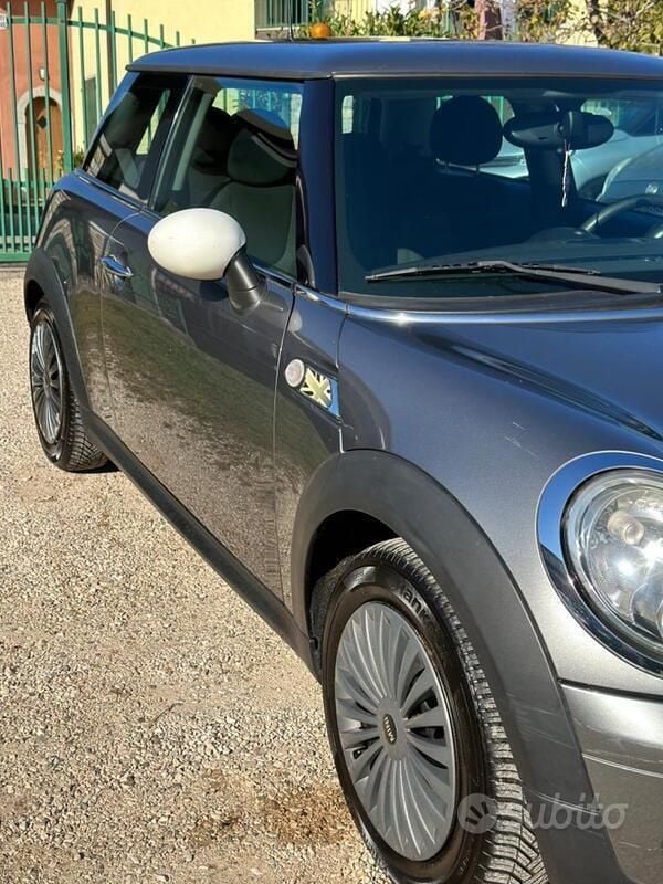 Usata Mini ONE 95 CV (69 kW) 2009 Grigio Utilitaria