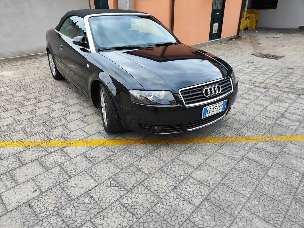 Usata Audi A4 Cabriolet 170 CV (125 kW) 2003 Nero Cabrio