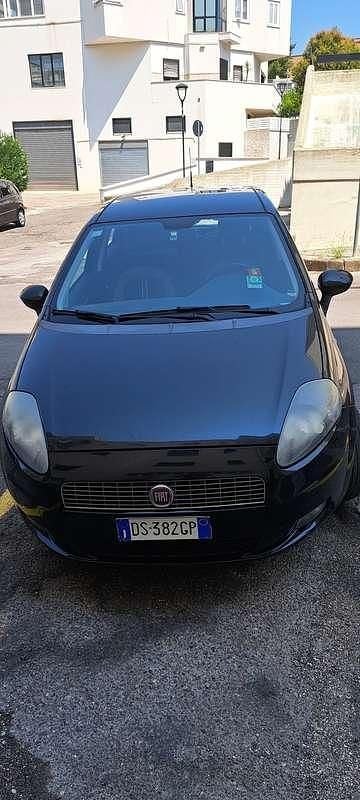 Nero Usata 2008 Fiat Grande Punto Due volumi | 2200 € (Super prezzo) - Immagine 1/3