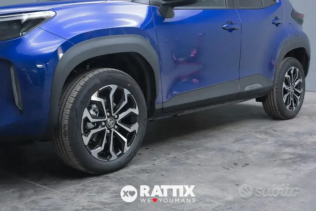 Nuova Toyota Yaris Cross Trend 131 CV (96 kW) 2026 Bluazzurro SUV