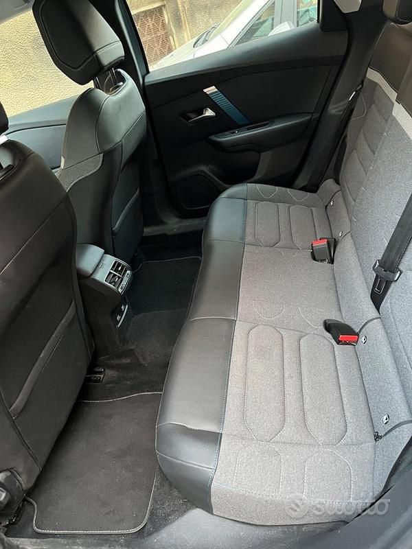 Usata Citroën e-C4 80 kW (109 CV) 2022 Blu Berlina