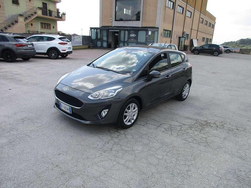Grigio Usata 2019 Ford Fiesta Business Edition Due volumi | 10.690 € (Buon prezzo) - Immagine 1/4