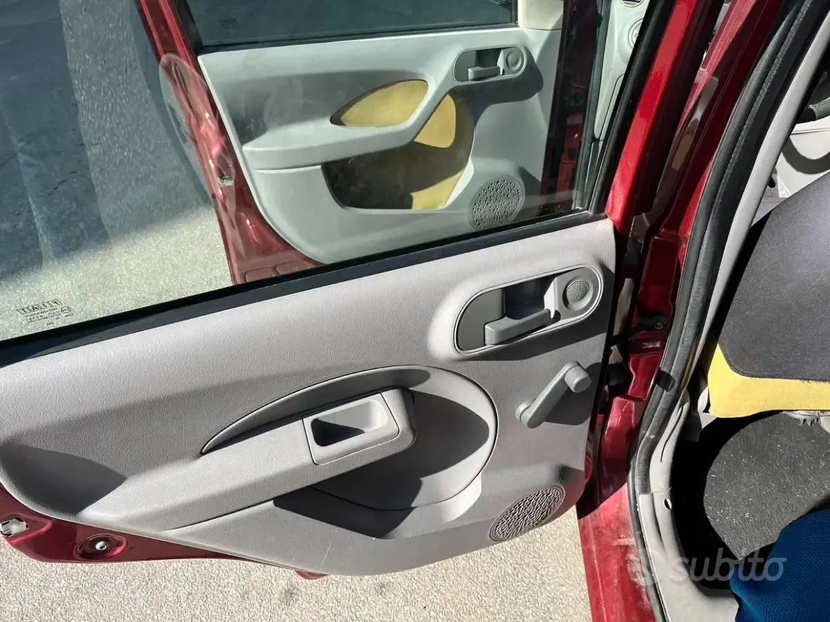 Usata Fiat Panda 60 CV (44 kW) 2006 Rosso Utilitaria