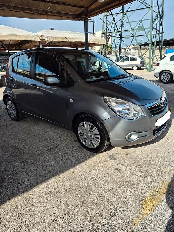 Usata Opel Agila 86 CV (63 kW) 2010 Grigio Utilitaria