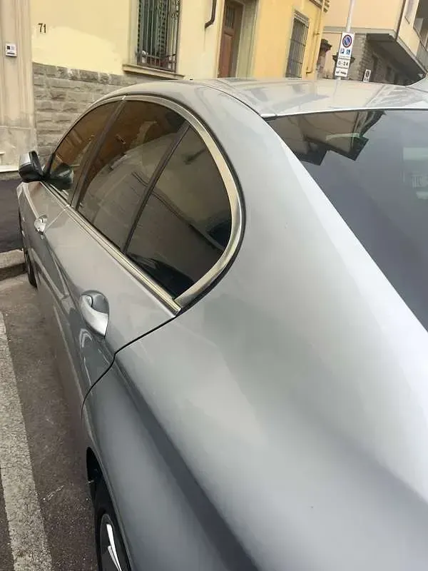 Usata BMW 520 184 CV (135 kW) 2013 Argento Berlina