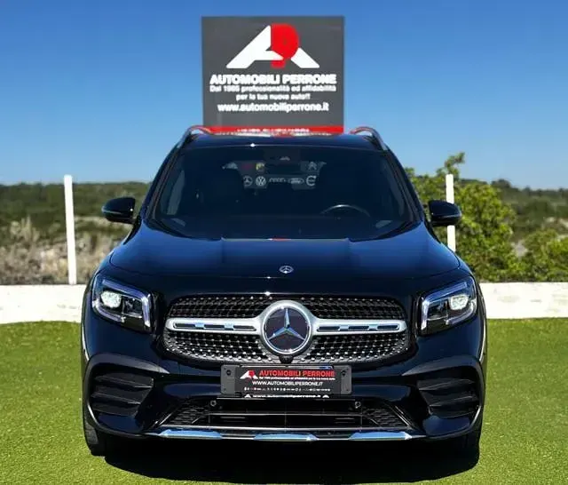 Usata Mercedes GLB200 Premium 150 CV (110 kW) 2021 Nero SUV