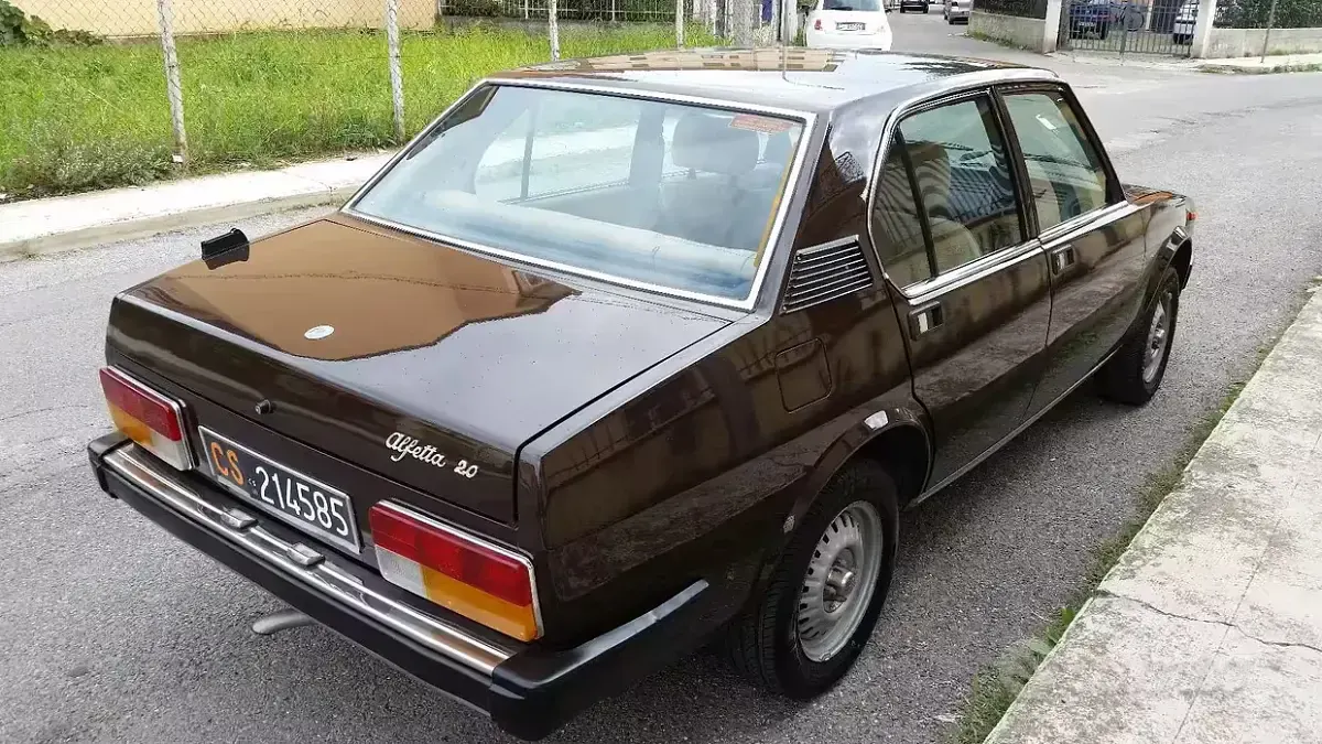 Usata Alfa Romeo Alfetta 1970 Marrone Berlina