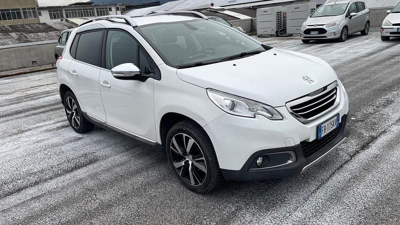 Usata Peugeot 2008 S 99 CV (72 kW) 2016 Bianco SUV