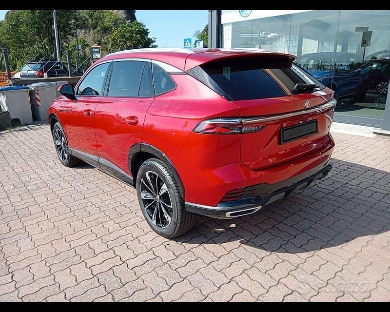 Nuova MG HS 2025 Rosso SUV