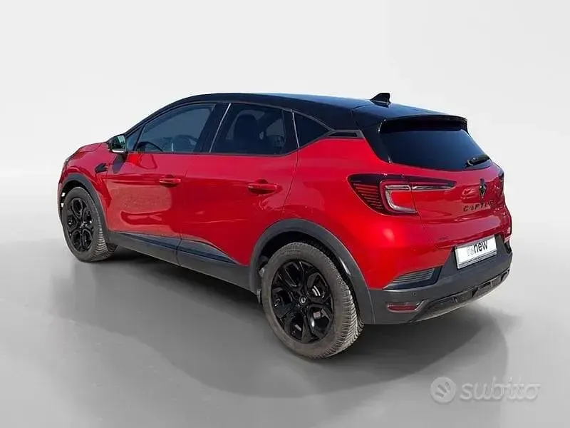Usata Renault Captur Rive Gauche 143 CV (105 kW) 2023 Rosso SUV