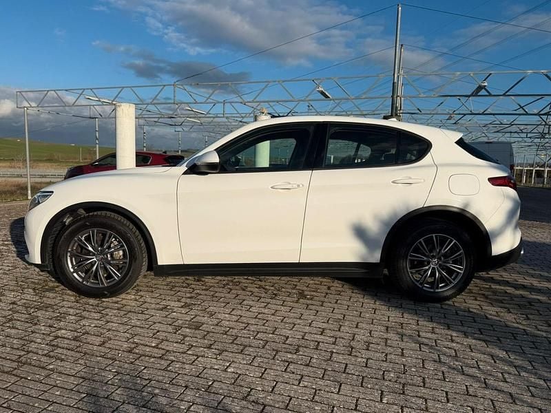 Usata Alfa Romeo Stelvio Executive 190 CV (139 kW) 2021 Bianco SUV