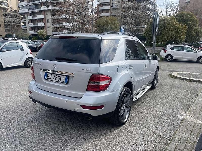 Usata 2010 Mercedes ML350 Premium SUV | 14.900 € (Buon prezzo) - Immagine 1/4