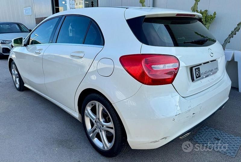 Usata Mercedes A180 109 CV (80 kW) 2015 Bianco Berlina