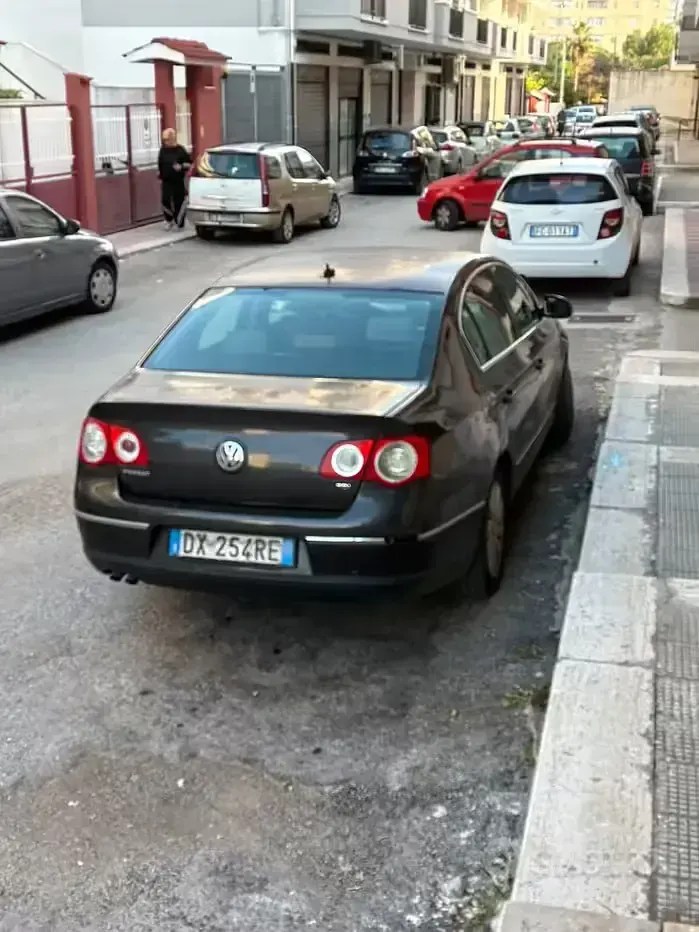 Usata VW Passat Comfortline 105 CV (77 kW) 2005 Berlina