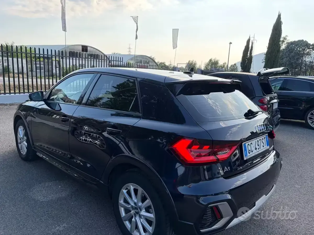 Usata Audi A1 116 CV (85 kW) 2020 Bluazzurro SUV