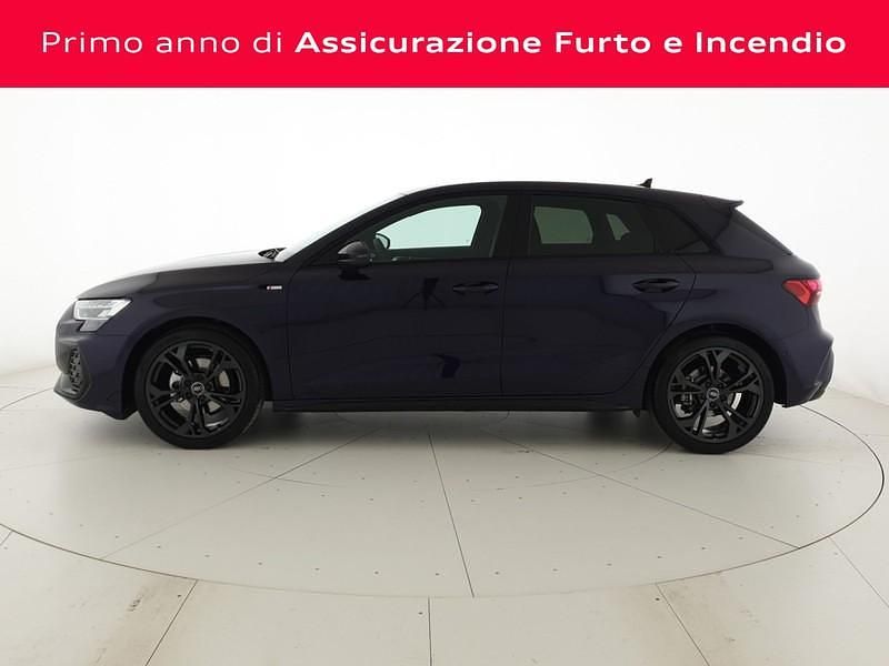 Nuova Audi A3 S-Line 150 CV (110 kW) 2026 Exclusive  light santa fe Berlina