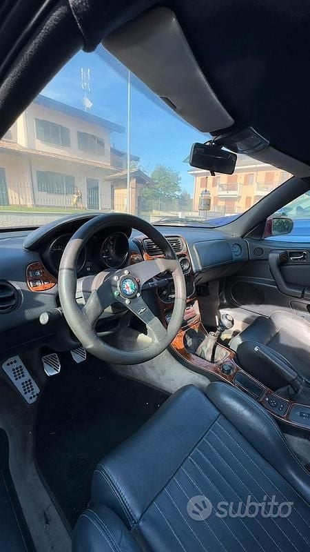 Usata Alfa Romeo GTV 150 CV (110 kW) 1997 Rosso Coupé