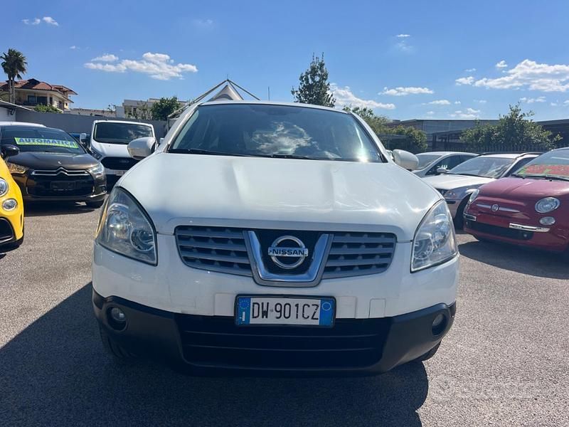 Usata Nissan Qashqai Tekna 106 CV (77 kW) 2009 Bianco SUV