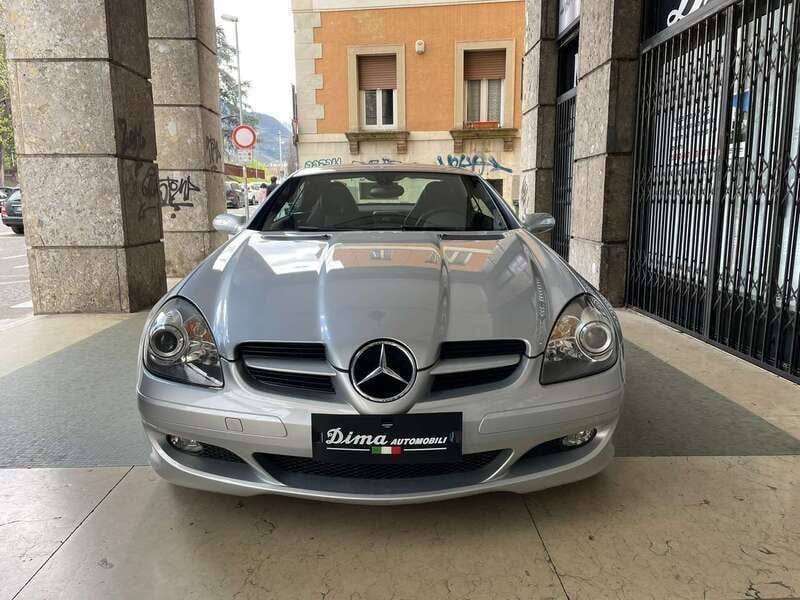 Usata Mercedes SLK200 163 CV (119 kW) 2004 Argento Cabrio