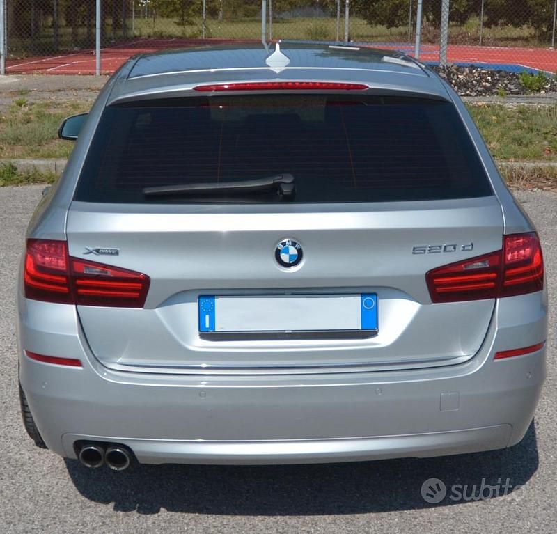 Usata BMW 520 150 CV (110 kW) 2016 Grigio Station wagon