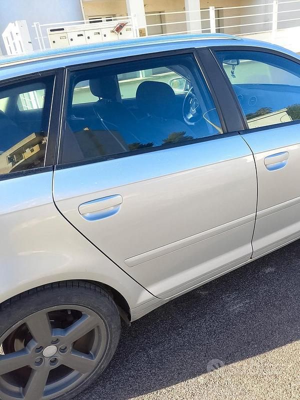Usata Audi A3 140 CV (102 kW) 2005 Grigio Utilitaria