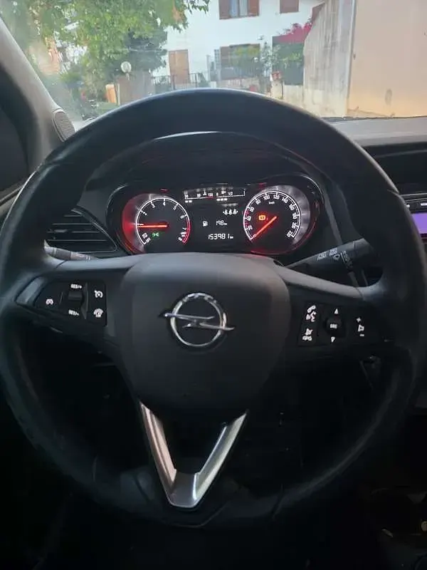 Usata Opel Karl Rocks S 75 CV (55 kW) 2018 Bianco Utilitaria